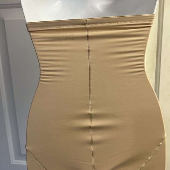 Naomi & Nicole Tan Pull-up Tummy and Waist Control One-Piece Shapewear Short- Sm - Picture 7 of 11